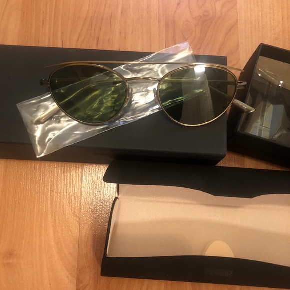 Oliver People’s x The Row sunglasses worn by Sofia Richie at her wedding - Picture 5 of 13